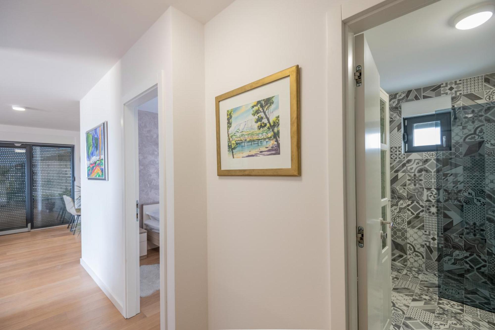 Apartment 18 *